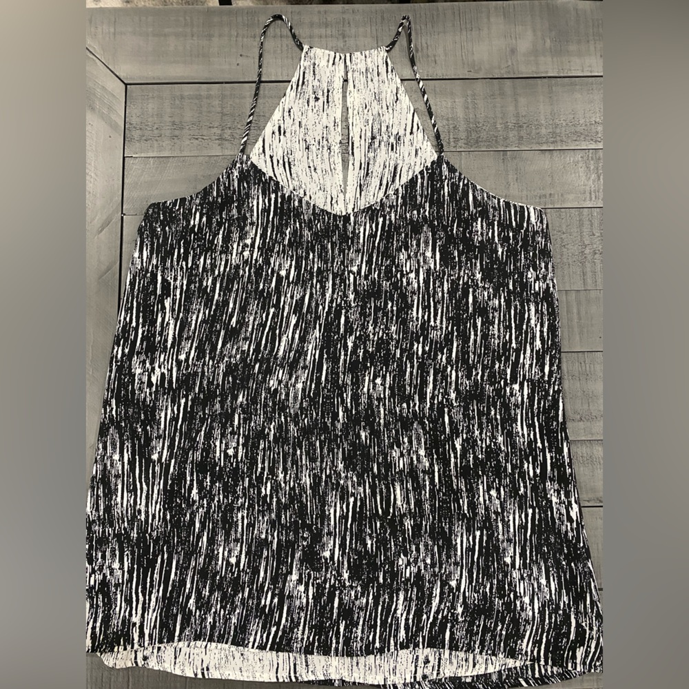 Women’s Express Reversible Blouse; Size Small; Black and White